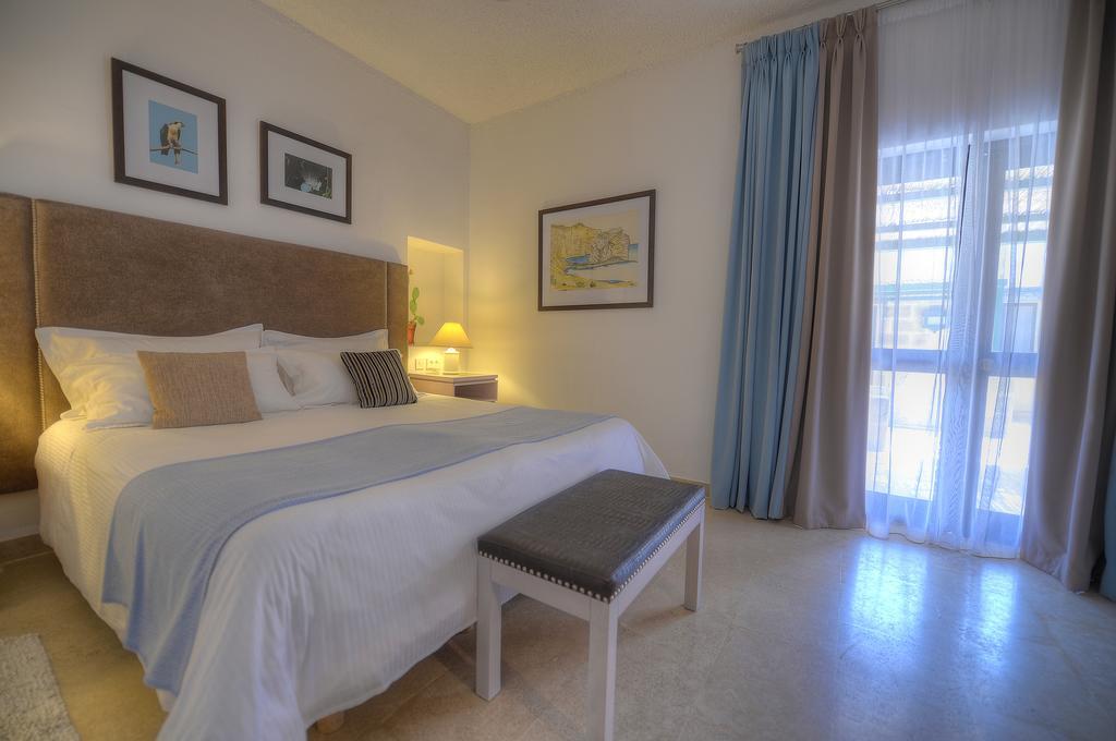 Double or Twin Room,1295142532:JPEG